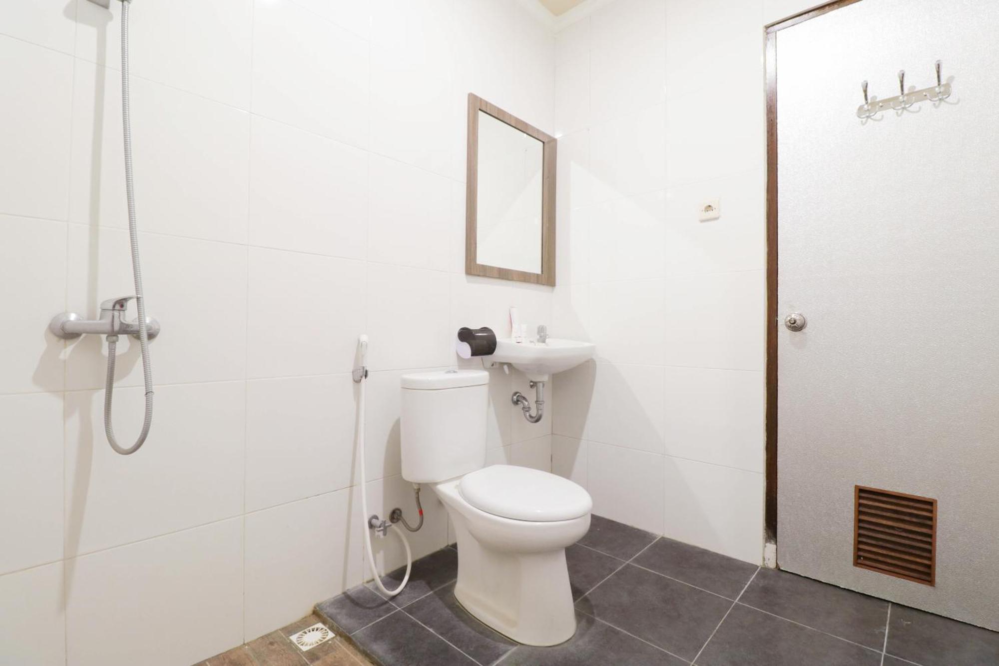 Grand Senggigi Hotel מראה חיצוני תמונה